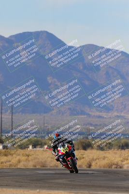 media/Dec-17-2023-CVMA (Sun) [[bf0c04832d]]/Race 2 Amateur Supersport Open/